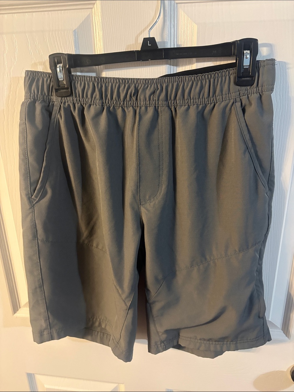 Gerry Weber Men's Athletic Elastic-Waist Shorts in Gray